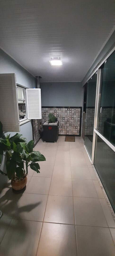 Vende-se Casa